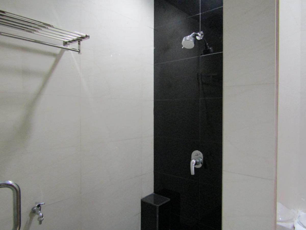 Madina Inn Jogyakarta Zewnętrze zdjęcie