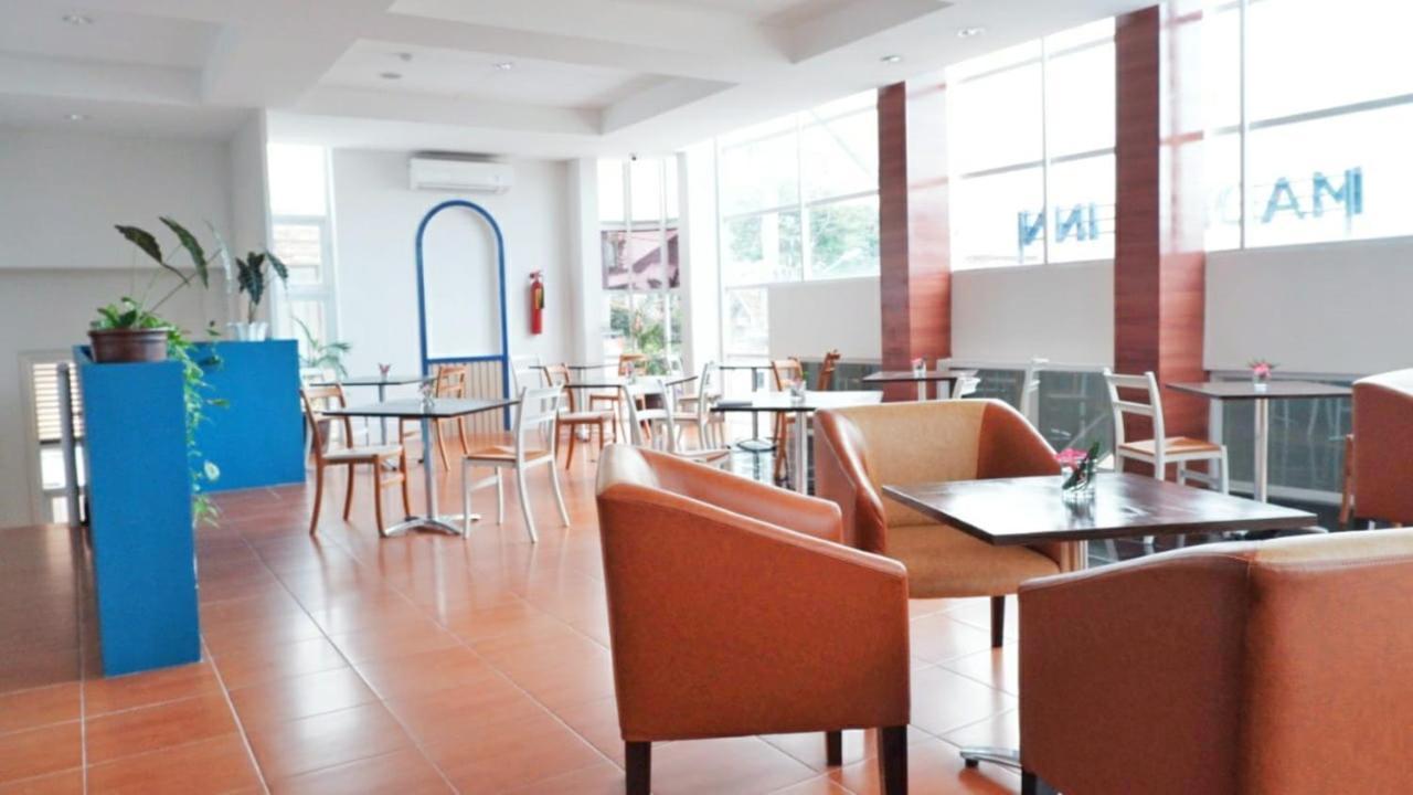 Madina Inn Jogyakarta Zewnętrze zdjęcie